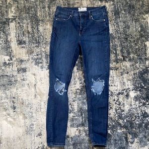 Busted Knee Skinny Jeans